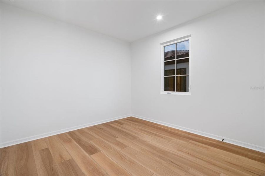 Spacious, unfurnished interior of a new home in Celebration - Island Village, Celebration (Image 61).