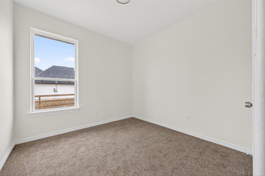 Spacious, unfurnished interior of a new home in , Hempstead (Image 41).