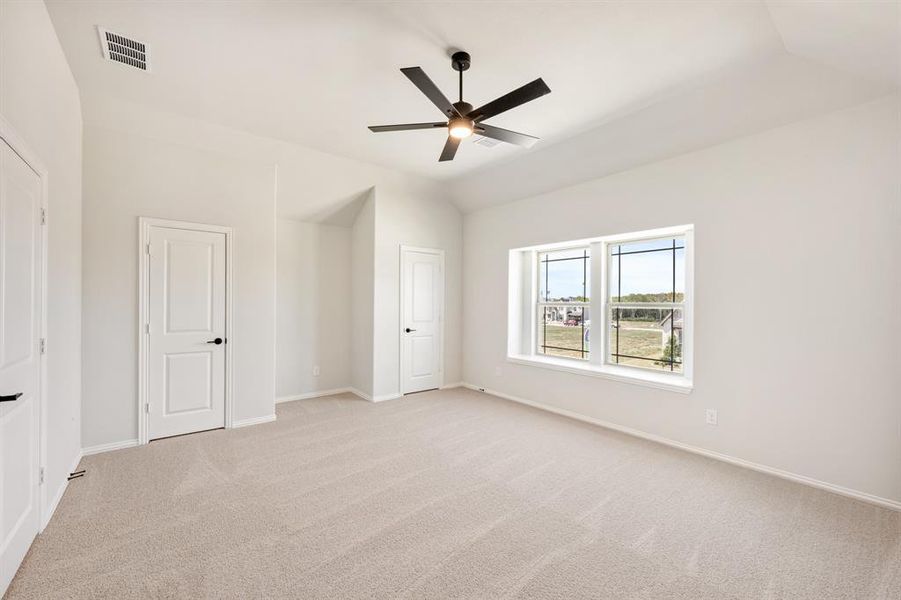 Spacious, unfurnished interior of a new home in Sunset Ridge, Alvarado (Image 20). Spacious, unfurnished interior of a new home in Sunset Ridge, Alvarado (Image 20).
