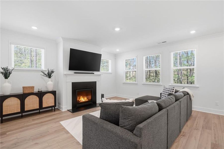 Furnished interior view inside a new home in , Dallas (Image 8).