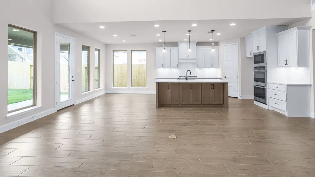 Spacious, unfurnished interior of a new home in Jubilee, Hockley (Image 31).