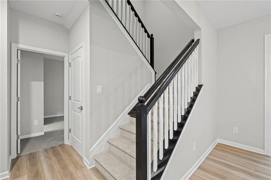 Spacious, unfurnished interior of a new home in Pickens Bluff, Hiram (Image 39).