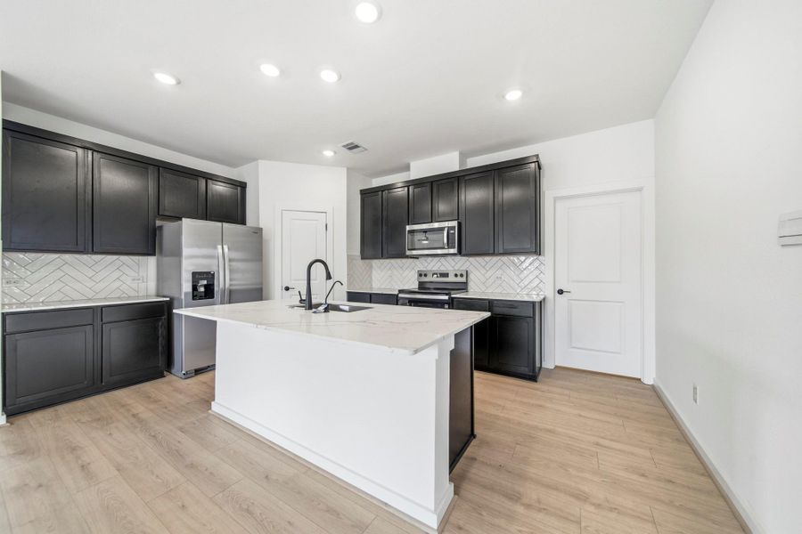 Furnished interior view inside a new home in Lake Conroe Cove, Willis (Image 5).