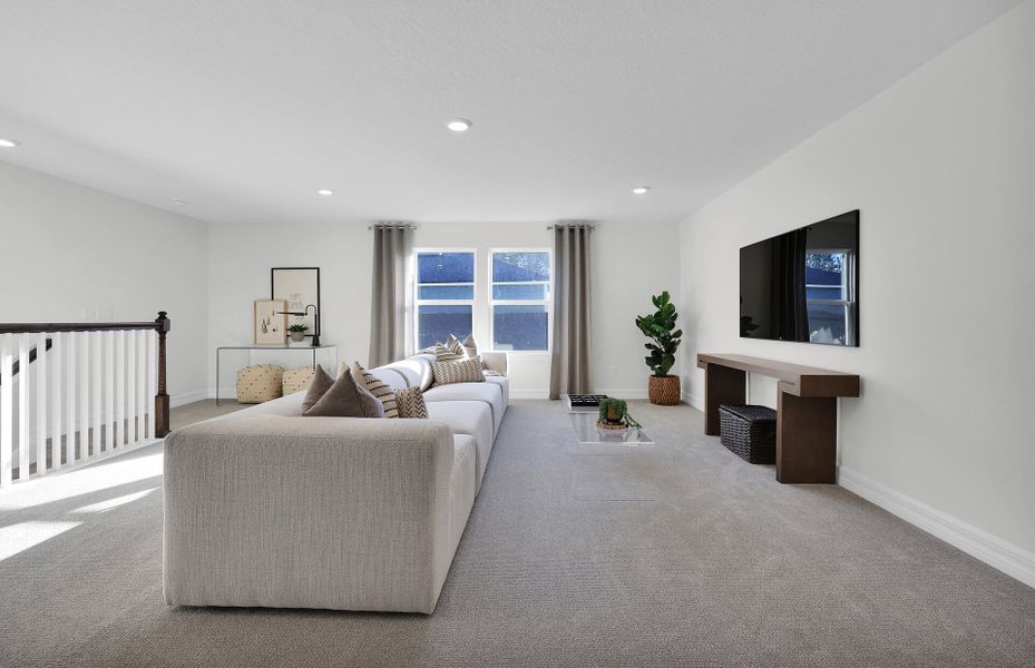 Whitestone | Upstairs Loft