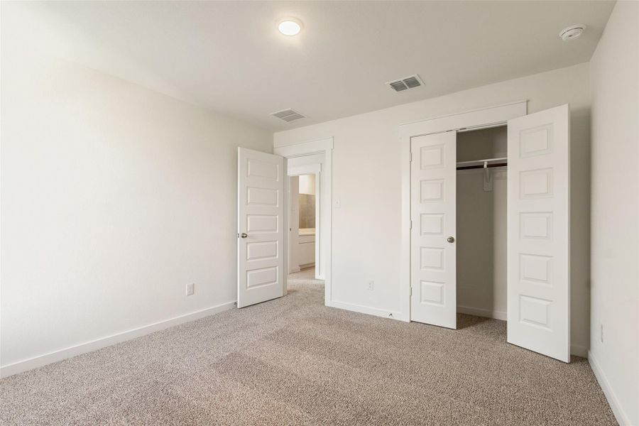 Spacious, unfurnished interior of a new home in Cielo, Conroe (Image 34). Spacious, unfurnished interior of a new home in Cielo, Conroe (Image 34).