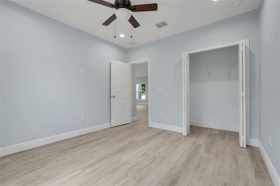 Spacious, unfurnished interior of a new home in , Deltona (Image 19).