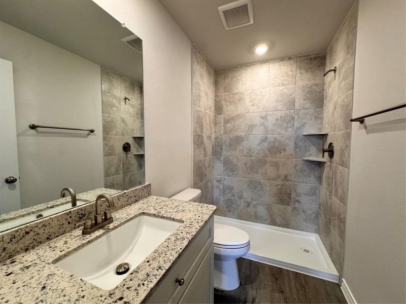 Furnished interior view inside a new home in Santa Fe, Cleveland (Image 8).
