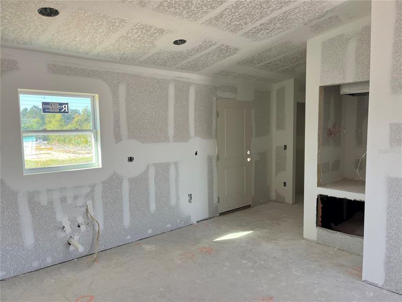 Image 10 of a home in .