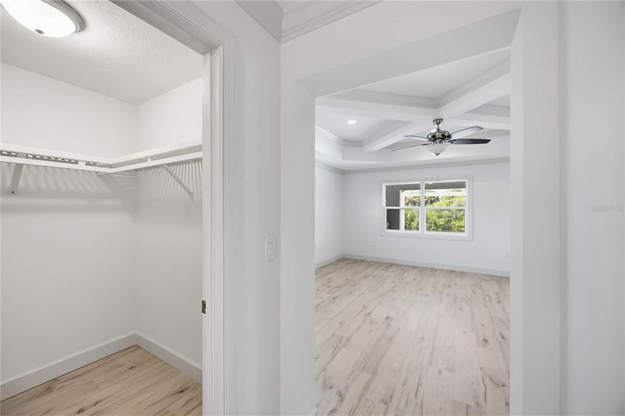 Spacious, unfurnished interior of a new home in , Port Charlotte (Image 57).