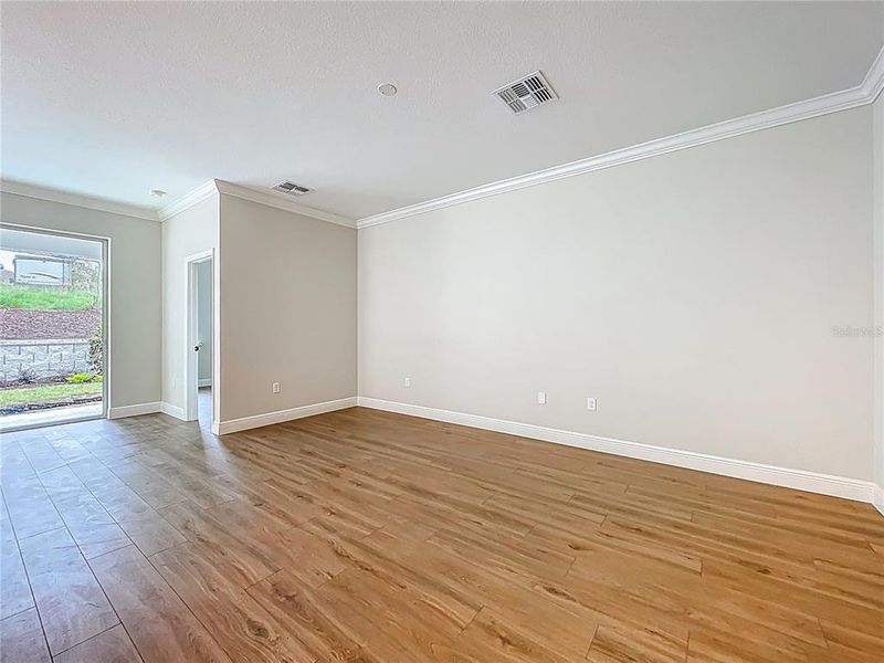 Spacious, unfurnished interior of a new home in , Eustis (Image 26).