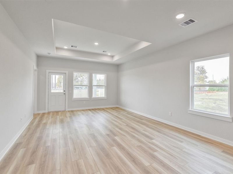 Spacious, unfurnished interior of a new home in Windmill Estates, Magnolia (Image 19).