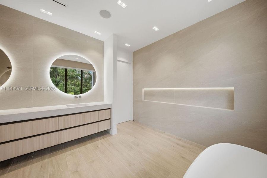 Image 95 of a home in .