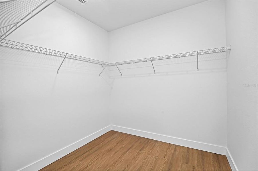 Spacious, unfurnished interior of a new home in , Dunnellon (Image 40).