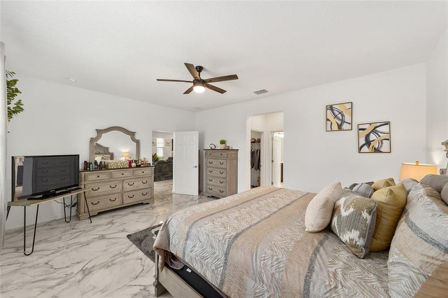 Furnished interior view inside a new home in , Ocala (Image 8).