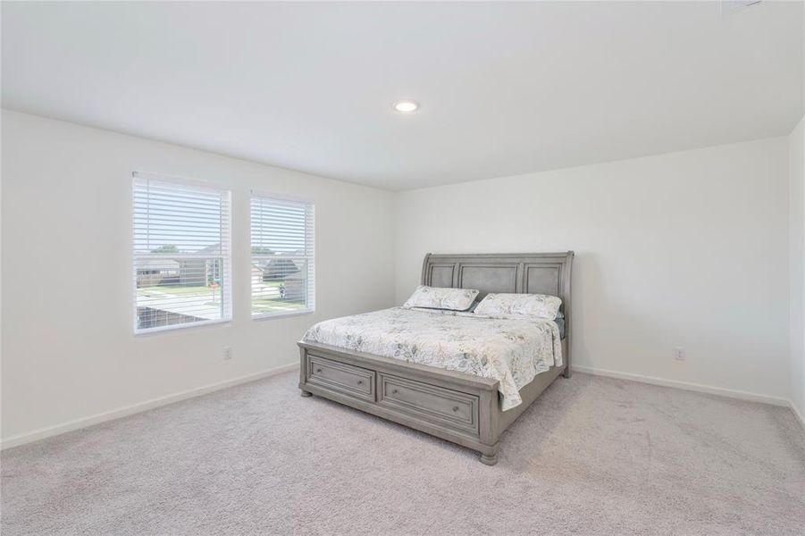 Furnished interior view inside a new home in Willow Springs, Fort Worth (Image 4). Furnished interior view inside a new home in Willow Springs, Fort Worth (Image 4).