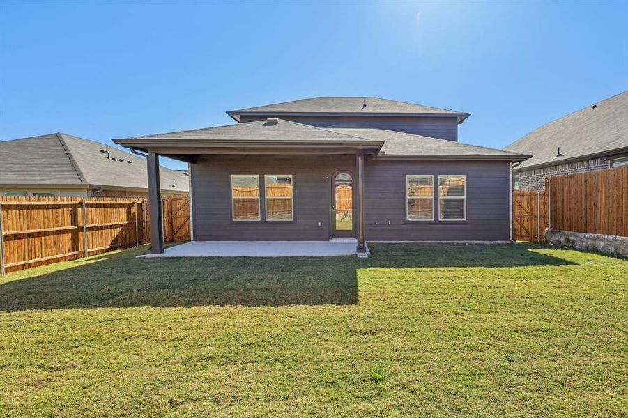 Exterior details and patio area of a home in Westmoor, Sherman (Image 4). Exterior details and patio area of a home in Westmoor, Sherman (Image 4).
