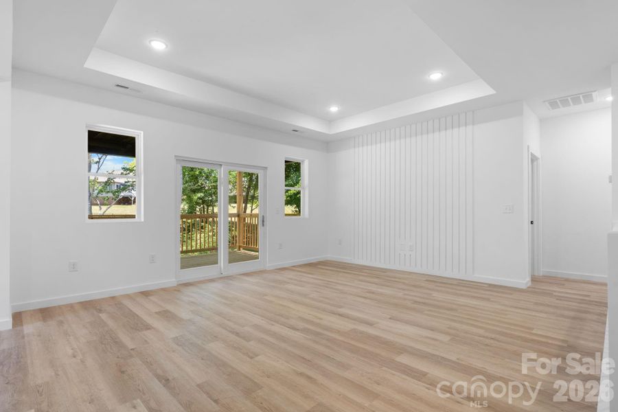 Spacious, unfurnished interior of a new home in , Taylorsville (Image 32).