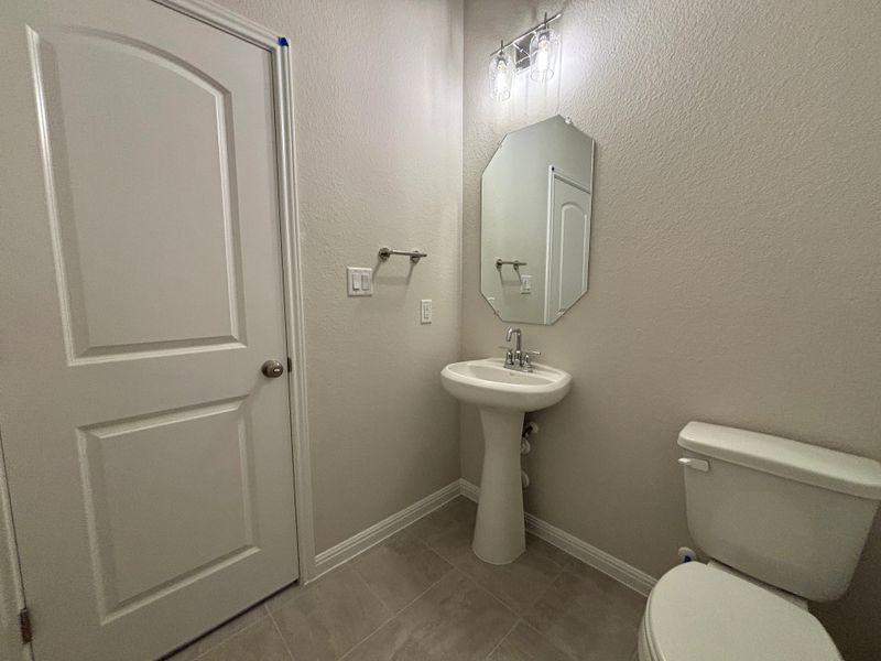 Furnished interior view inside a new home in Cannon Ranch 40s, Dripping Springs (Image 10).