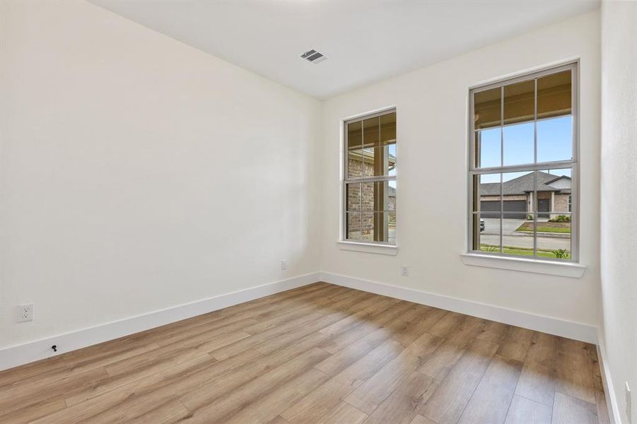 Spacious, unfurnished interior of a new home in Waverly Estates, Nevada (Image 21). Spacious, unfurnished interior of a new home in Waverly Estates, Nevada (Image 21).