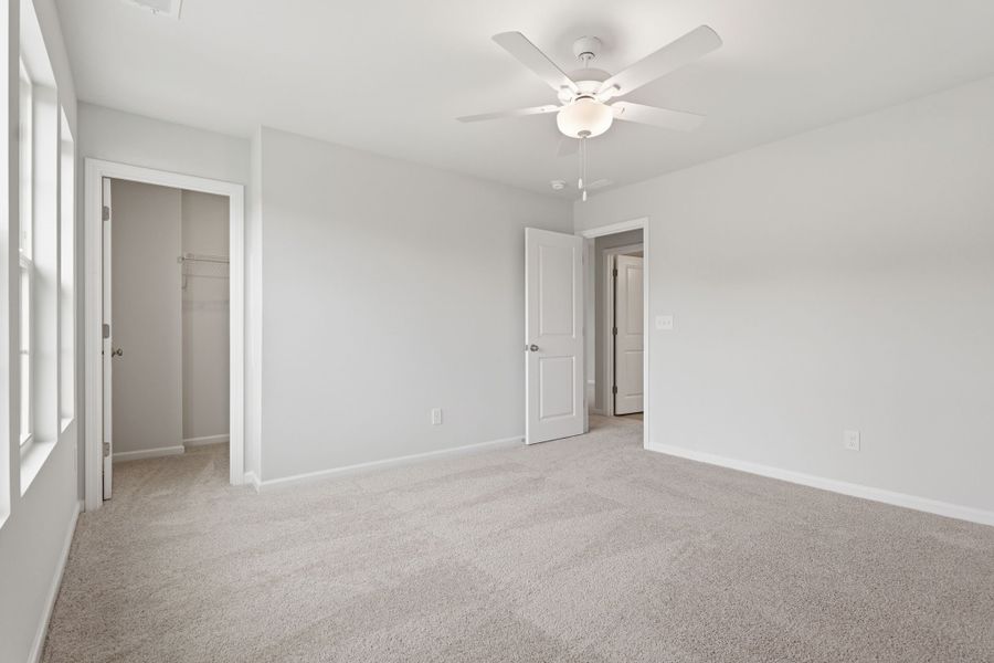 Spacious, unfurnished interior of a new home in Piper Creek, Newton (Image 31). Spacious, unfurnished interior of a new home in Piper Creek, Newton (Image 31).