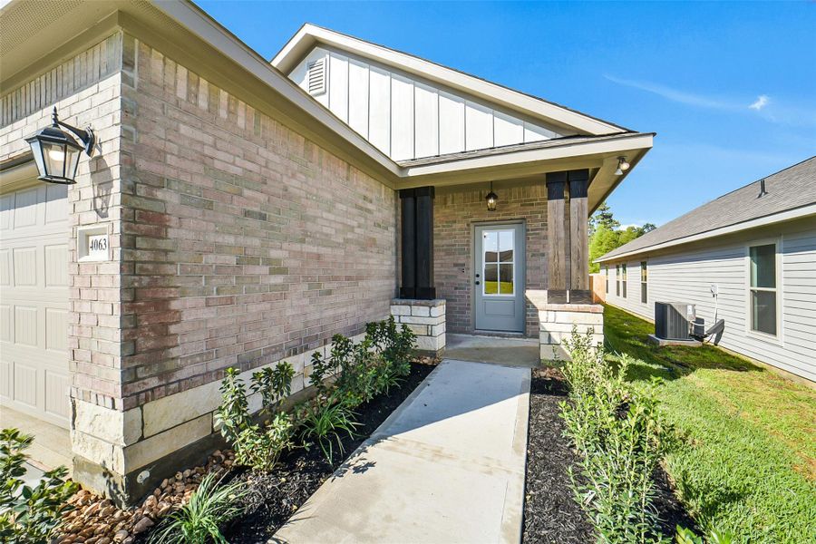 Exterior details and patio area of a home in Mostyn Springs, Magnolia (Image 3). Exterior details and patio area of a home in Mostyn Springs, Magnolia (Image 3).