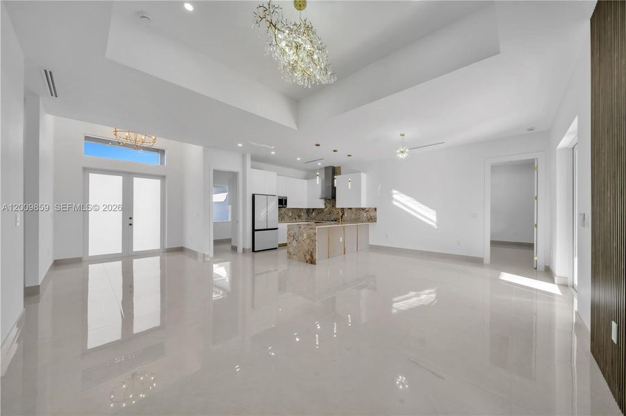 Spacious, unfurnished interior of a new home in , Lehigh Acres (Image 27).