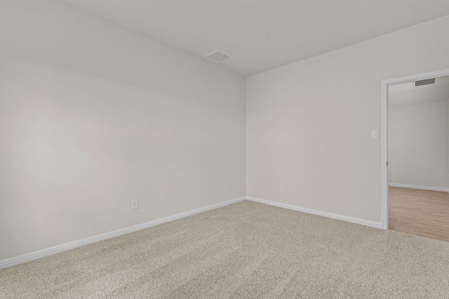 Spacious, unfurnished interior of a new home in Whisper South, San Marcos (Image 20). Spacious, unfurnished interior of a new home in Whisper South, San Marcos (Image 20).