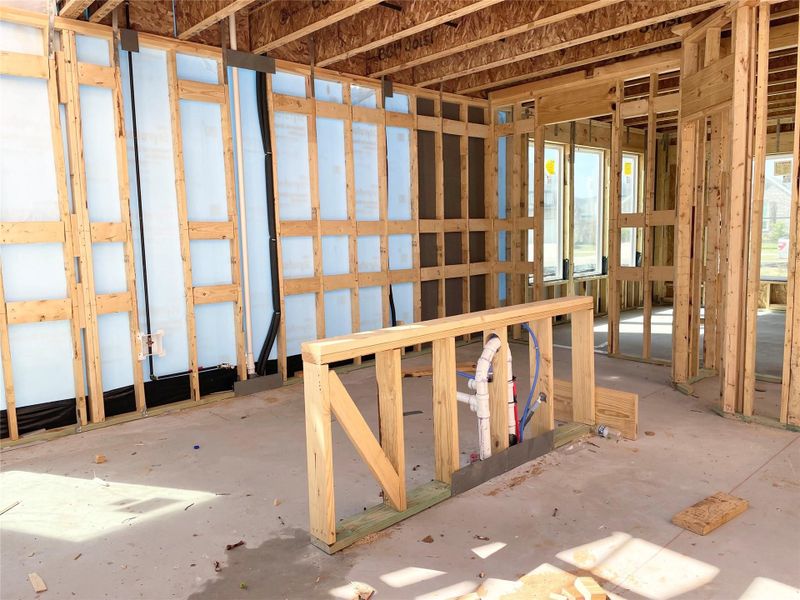 Spacious Island Kitchen With Direct Dining Access Spacious Island Kitchen With Direct Dining Access