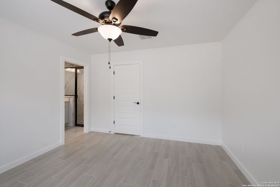 Spacious, unfurnished interior of a new home in , Bandera (Image 14). Spacious, unfurnished interior of a new home in , Bandera (Image 14).