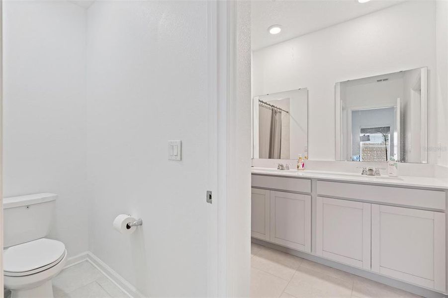 Furnished interior view inside a new home in , Davenport (Image 25). Furnished interior view inside a new home in , Davenport (Image 25).