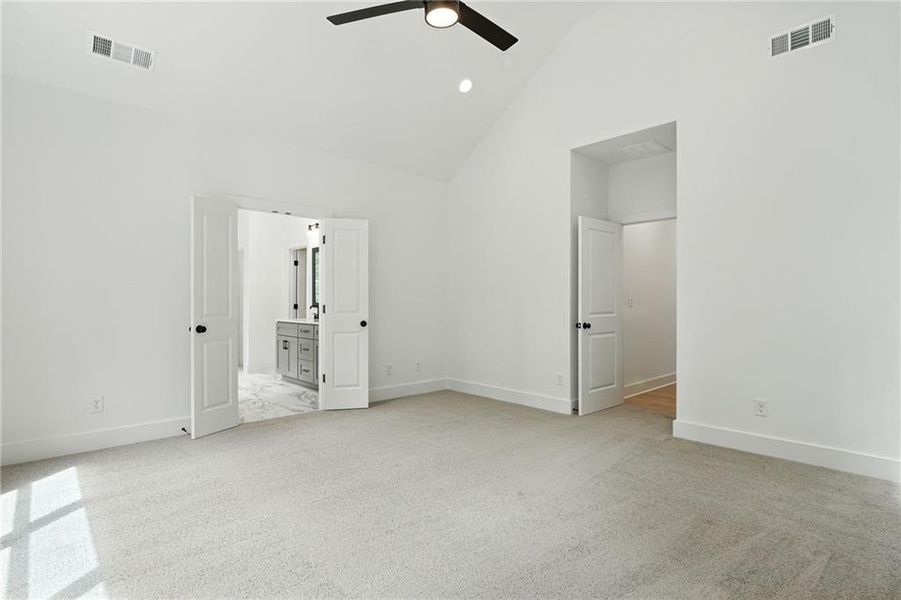Spacious, unfurnished interior of a new home in , Marietta (Image 34).