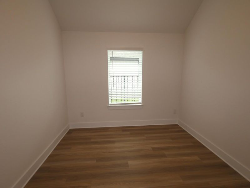 Spacious, unfurnished interior of a new home in Lago Mar, Santa Fe (Image 13). Spacious, unfurnished interior of a new home in Lago Mar, Santa Fe (Image 13).
