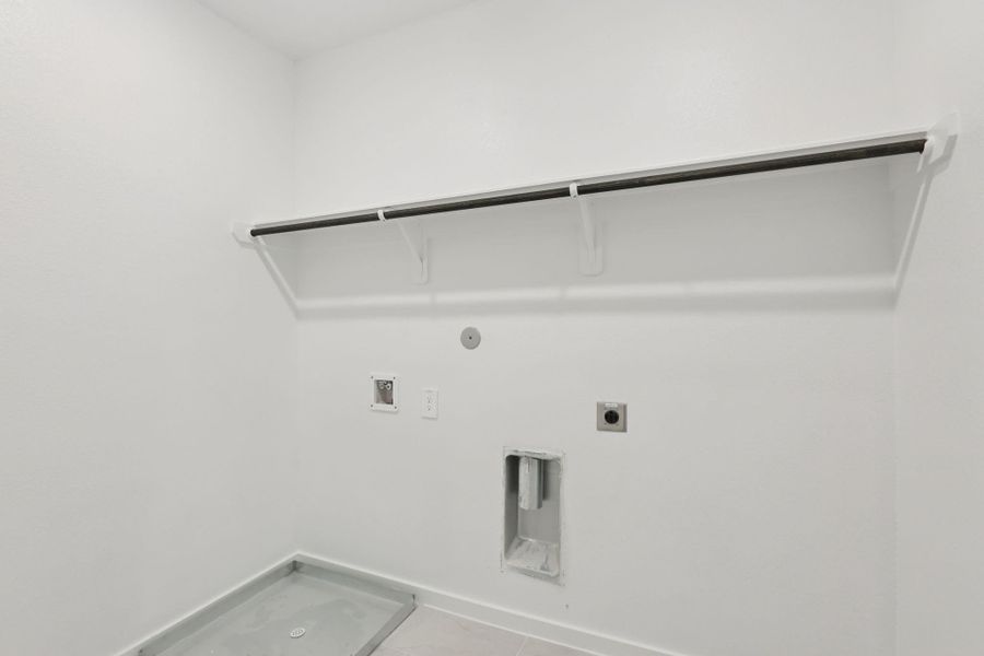 Spacious, unfurnished interior of a new home in Kemah Crossing - City Series, Kemah (Image 32). Spacious, unfurnished interior of a new home in Kemah Crossing - City Series, Kemah (Image 32).