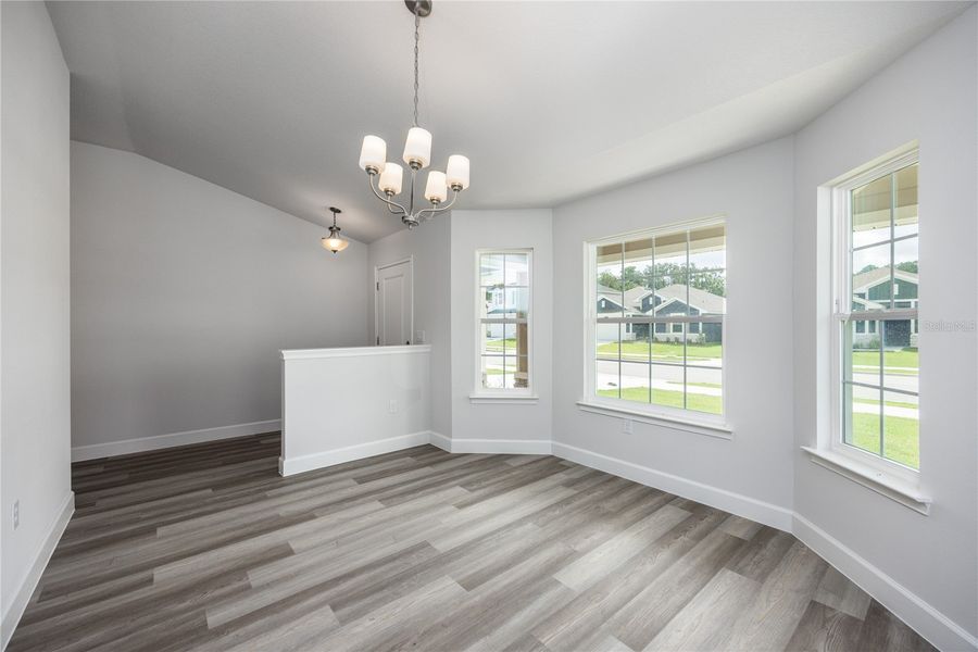 Spacious, unfurnished interior of a new home in Savannah Station, Alachua (Image 19).