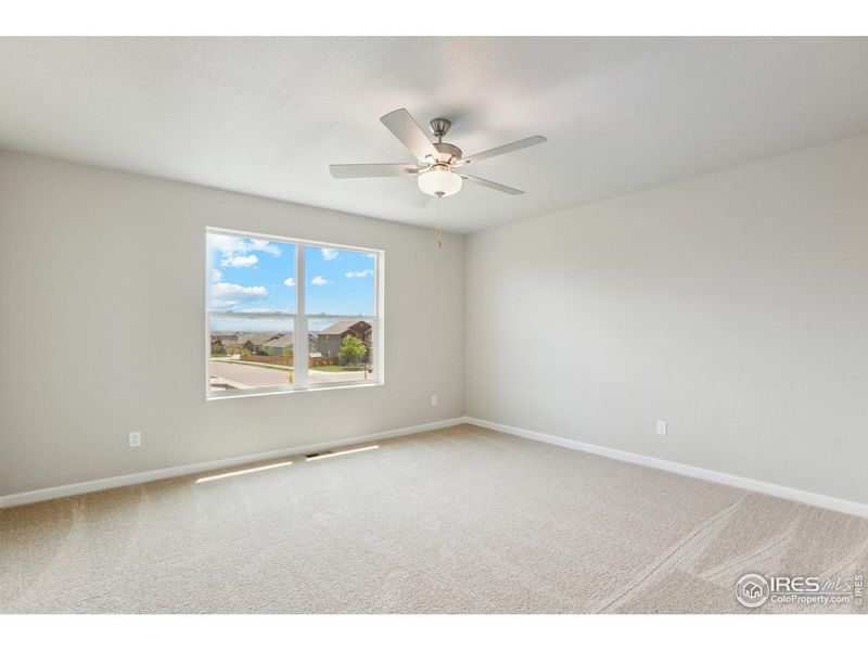 Spacious, unfurnished interior of a new home in , Severance (Image 13).