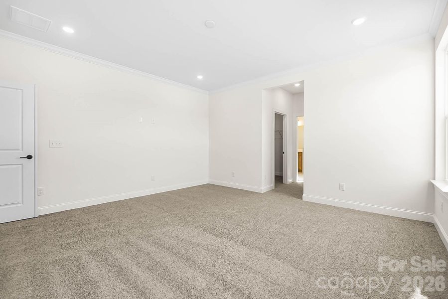 Spacious, unfurnished interior of a new home in Lancaster Hwy, Waxhaw (Image 30).