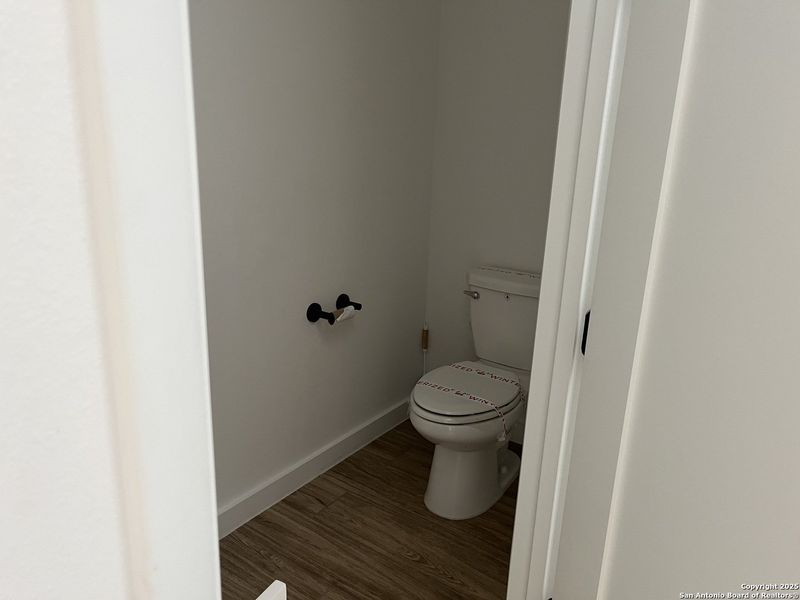 Spacious, unfurnished interior of a new home in , Laredo (Image 9). Spacious, unfurnished interior of a new home in , Laredo (Image 9).