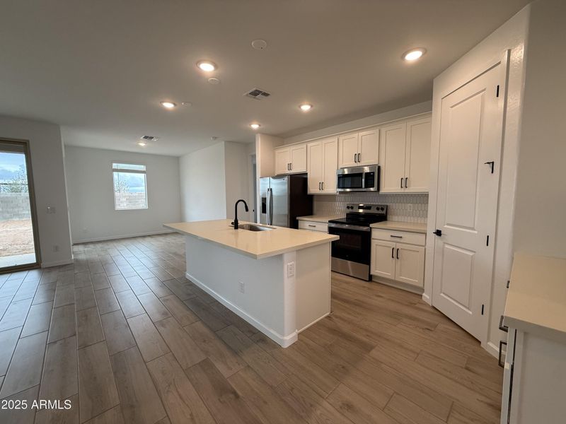 11.kitchen 11.kitchen