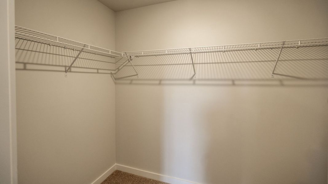 Spacious, unfurnished interior of a new home in Pottsview, Smyrna (Image 26).