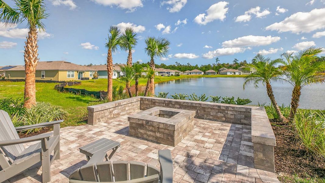 Representative exterior details of a home built from the CALI by D.R. Horton in Copes Landing, Jacksonville (Image 3).