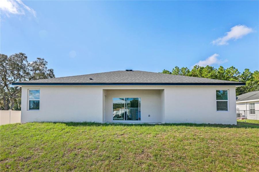 Exterior details and patio area of a home in , Ocala (Image 25). Exterior details and patio area of a home in , Ocala (Image 25).