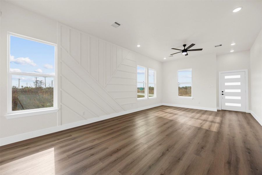 Spacious, unfurnished interior of a new home in , Cleveland (Image 14).