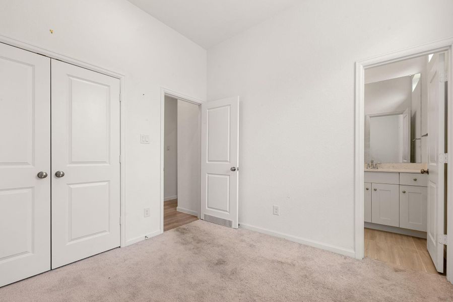 Spacious, unfurnished interior of a new home in Sunterra, Katy (Image 34).