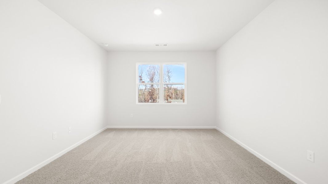 Representative unfurnished interior of a home built from the Belfort by D.R. Horton in Hamptons at Riverwood North, Dallas (Image 16).