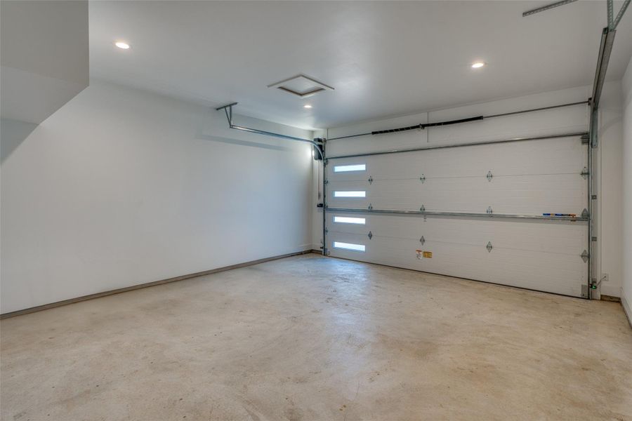 Spacious, unfurnished interior of a new home in , Jonestown (Image 18).