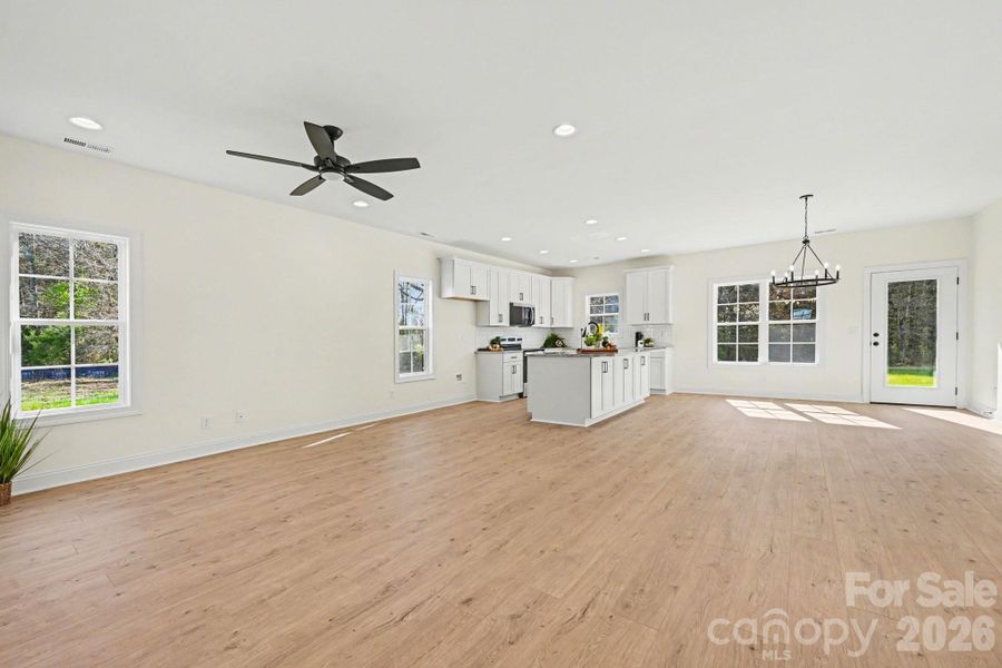 Spacious, unfurnished interior of a new home in , Salisbury (Image 33).