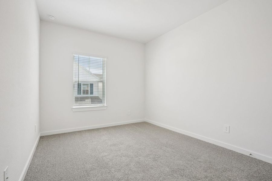 Spacious, unfurnished interior of a new home in Kemah Crossing - City Series, Kemah (Image 21).