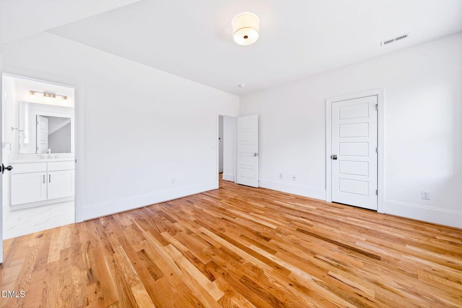 36-web-or-mls-7829 Penny Road (1 of 59) 36-web-or-mls-7829 Penny Road (1 of 59)