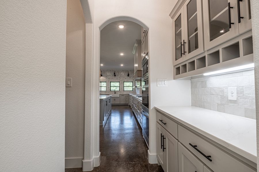 Furnished interior view inside a new home in Eagles Bluff, Weatherford (Image 4).