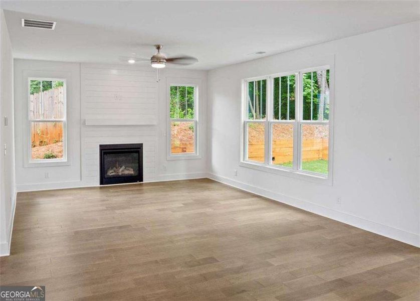 Spacious, unfurnished interior of a new home in The Villages at Whites Mill, Decatur (Image 10).